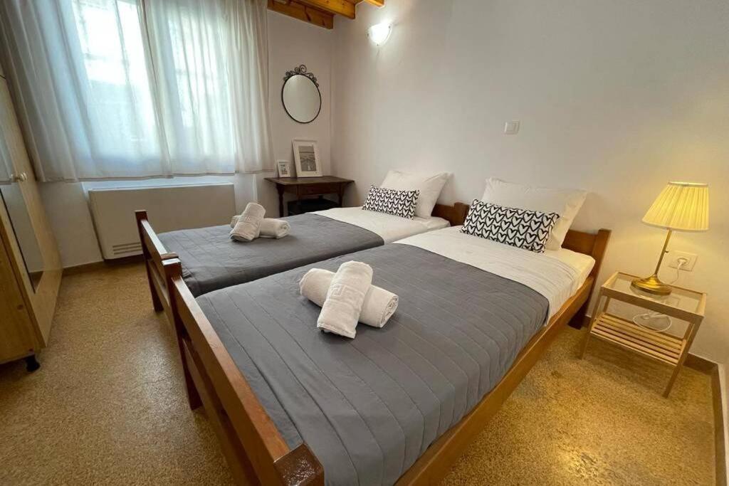 Panos Rooms Modern 3-Bedroom Apartment Ándros Esterno foto
