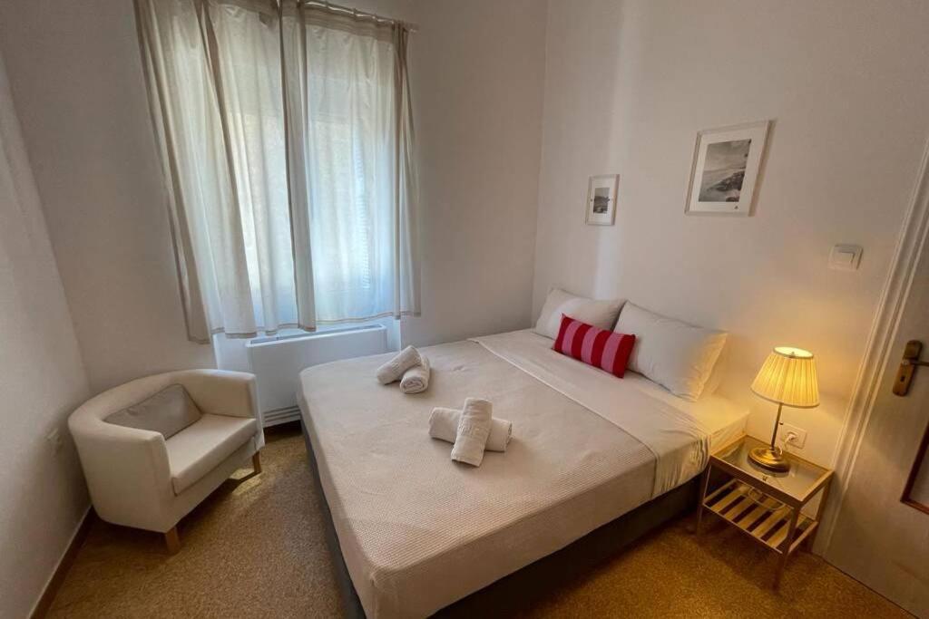Panos Rooms Modern 3-Bedroom Apartment Ándros Esterno foto